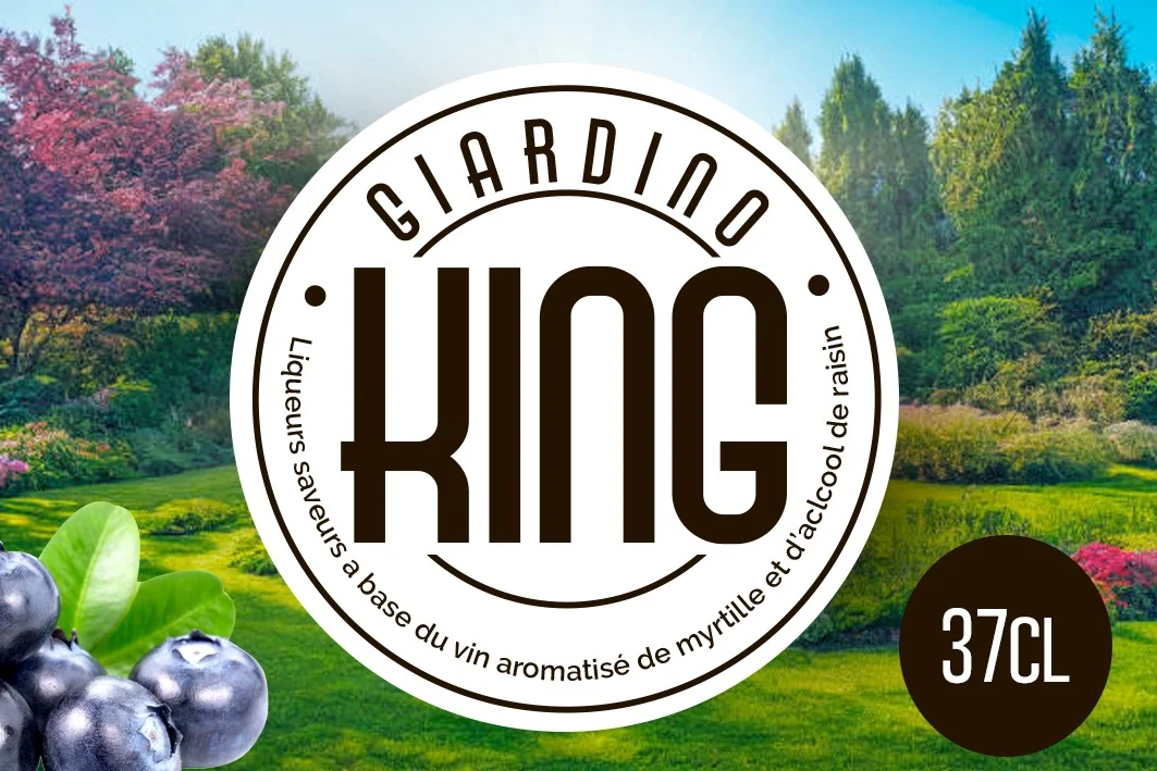 Bouteille de Giardino King avec un arrière-plan de jardin luxuriant